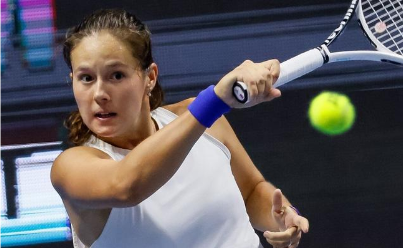 现出它不可 现出它不可