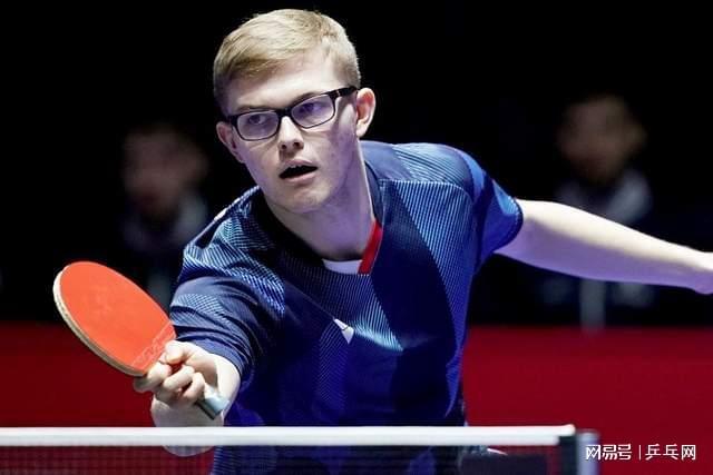 乓球整体水 乓球整体水