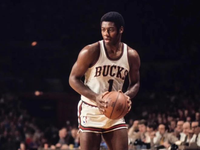 的表现赢得 的表现赢得