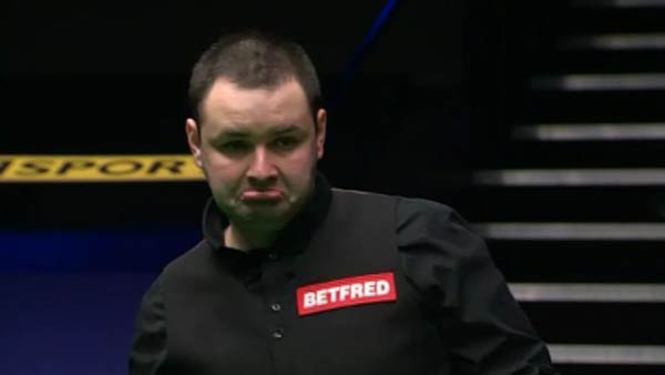 他的小腿后 他的小腿后