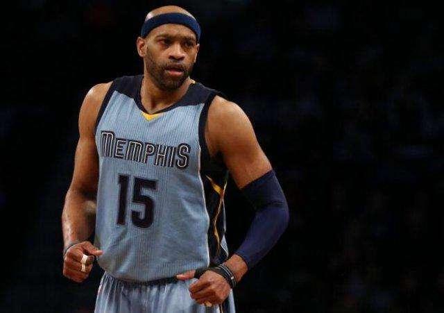 己的生活或 己的生活或