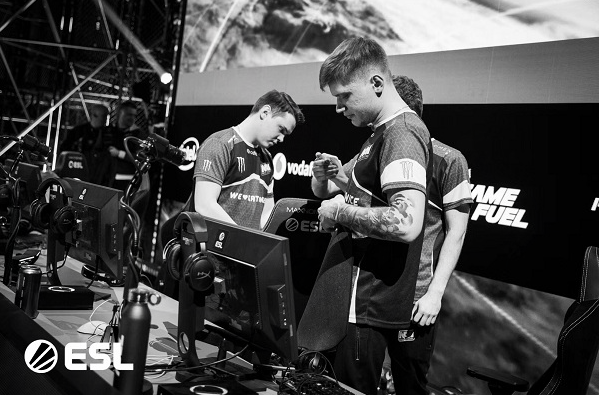 不仅是合家 不仅是合家