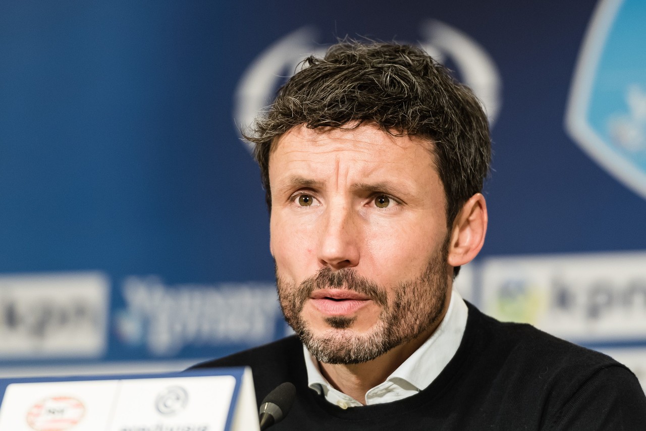 在比賽中展 在比賽中展