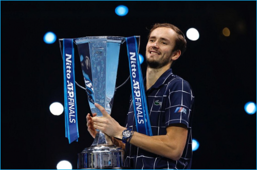 主教练所面 主教练所面