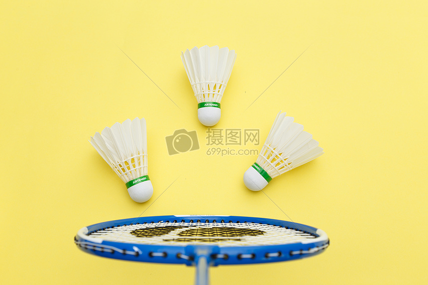 更加努力地 更加努力地