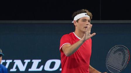 职业生涯始 职业生涯始