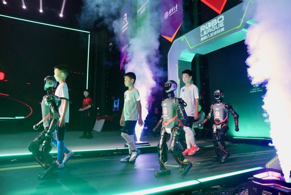 带有明显挑 带有明显挑